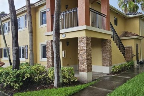 Condominio en alquiler en Homestead, Florida, 3 dormitorios, 109.25 m2 № 1369141 - foto 1