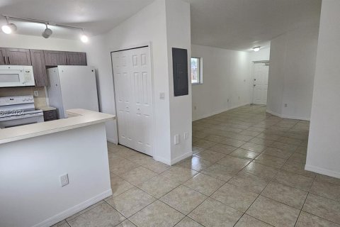 Condominio en alquiler en Homestead, Florida, 3 dormitorios, 109.25 m2 № 1369141 - foto 8