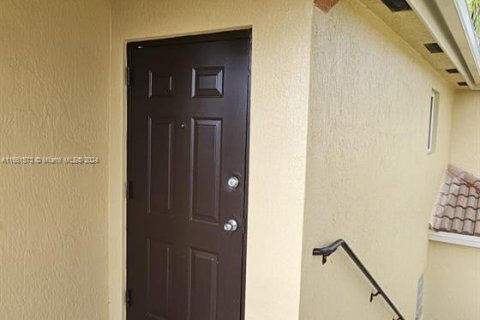 Condominio en alquiler en Homestead, Florida, 3 dormitorios, 109.25 m2 № 1369141 - foto 4