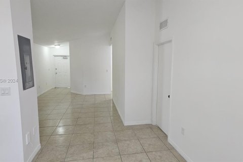 Condominio en alquiler en Homestead, Florida, 3 dormitorios, 109.25 m2 № 1369141 - foto 9