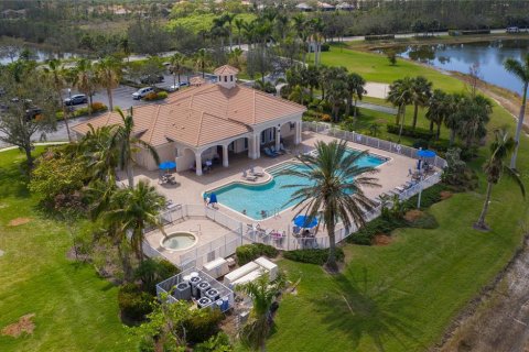Villa ou maison à vendre à Cape Coral, Floride: 3 chambres, 170.75 m2 № 852406 - photo 25