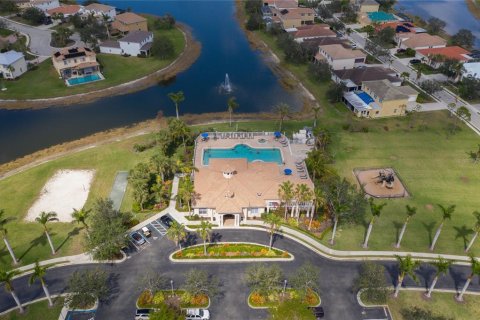 Villa ou maison à vendre à Cape Coral, Floride: 3 chambres, 170.75 m2 № 852406 - photo 27