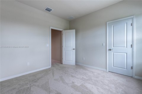 Townhouse in Hollywood, Florida 3 bedrooms, 176.98 sq.m. № 1369033 - photo 19