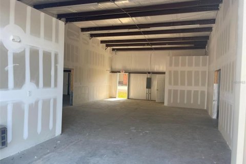 Propiedad comercial en alquiler en Belleview, Florida, 104.52 m2 № 1378262 - foto 5