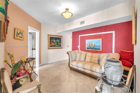 Copropriété à vendre à Hallandale Beach, Floride: 2 chambres, 121.14 m2 № 1326027 - photo 5