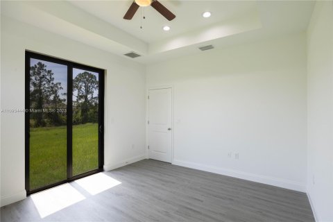 Casa en venta en Lehigh Acres, Florida, 3 dormitorios, 136.47 m2 № 1418 - foto 30