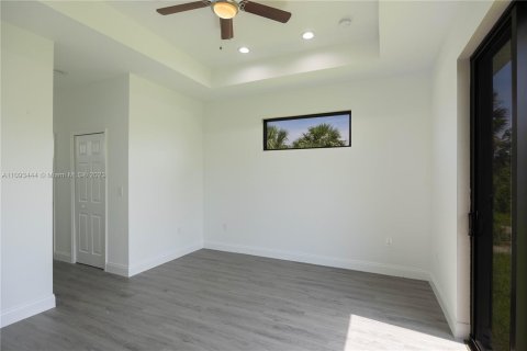 Casa en venta en Lehigh Acres, Florida, 3 dormitorios, 136.47 m2 № 1418 - foto 27