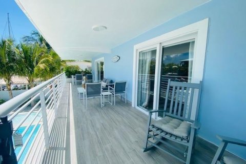 Casa en alquiler en Key Largo, Florida, 4 dormitorios, 156.08 m2 № 1420 - foto 13