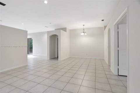 House in Parkland, Florida 4 bedrooms, 197.05 sq.m. № 1309512 - photo 5