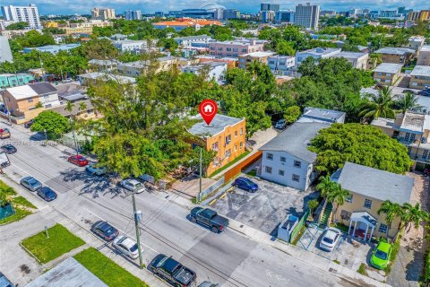 Immobilier commercial à vendre à Miami, Floride: 287.44 m2 № 1309575 - photo 12