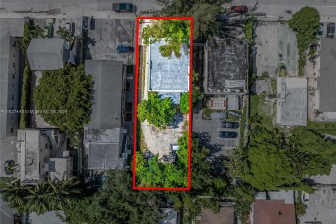 Immobilier commercial à vendre à Miami, Floride: 287.44 m2 № 1309575 - photo 4