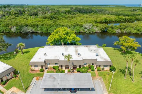 Copropriété à vendre à New Port Richey, Floride: 2 chambres, 90.58 m2 № 1324945 - photo 4