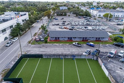 Propiedad comercial en venta en Hollywood, Florida, 366.41 m2 № 1419887 - foto 6