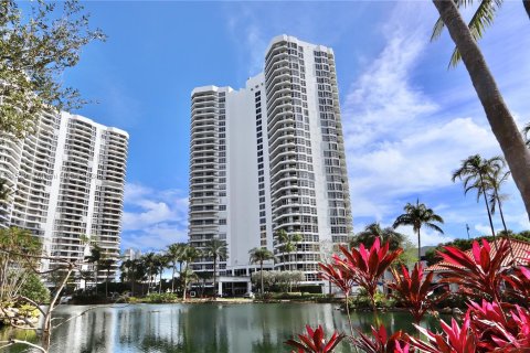 Copropriété à vendre à Aventura, Floride: 2 chambres, 126.81 m2 № 1095486 - photo 25