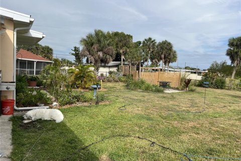 House in North Port, Florida 2 bedrooms, 87.05 sq.m. № 1257672 - photo 9