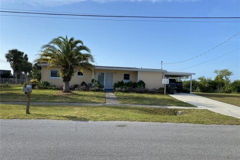 Villa ou maison à vendre à North Port, Floride: 2 chambres, 87.05 m2 № 1257672 - photo 1