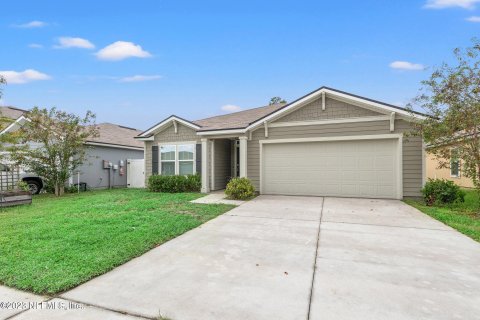 Villa ou maison à louer à Jacksonville, Floride: 3 chambres, 158.96 m2 № 859637 - photo 1