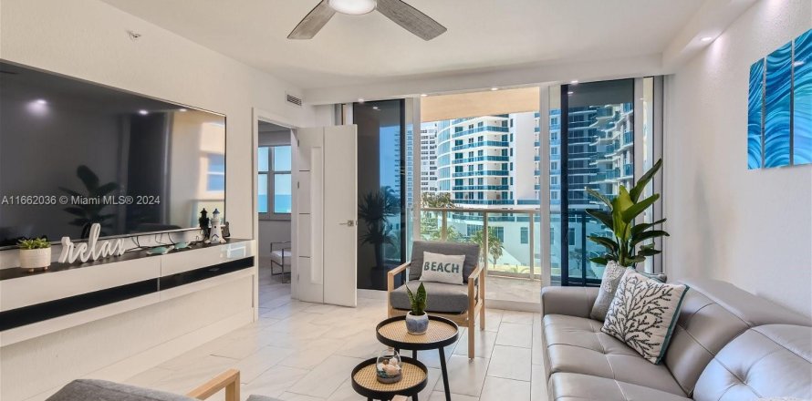 Condo à Hollywood, Floride, 2 chambres  № 1369239