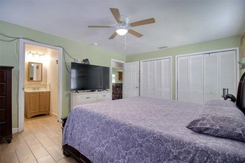 Villa ou maison à vendre à Tampa, Floride: 4 chambres, 144.93 m2 № 1363362 - photo 17