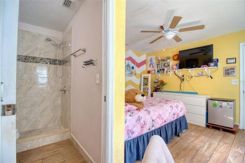 Casa en venta en Tampa, Florida, 4 dormitorios, 144.93 m2 № 1363362 - foto 22