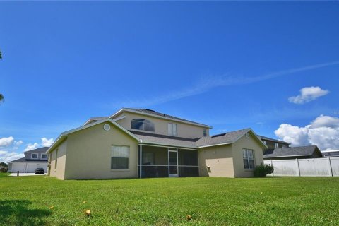 House in Kissimmee, Florida 5 bedrooms, 248.33 sq.m. № 1363333 - photo 2