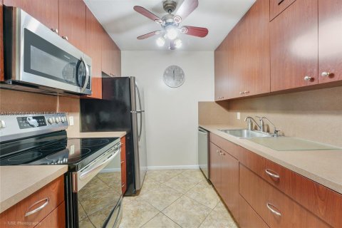 Condominio en venta en Pembroke Pines, Florida, 1 dormitorio, 75.34 m2 № 993461 - foto 5