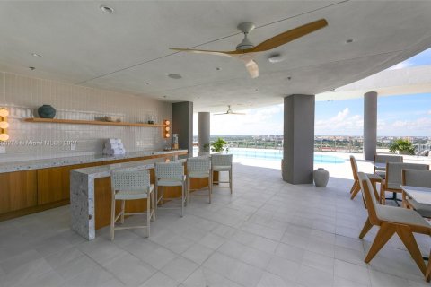 Condo in Miami, Florida, 2 bedrooms  № 1380043 - photo 24