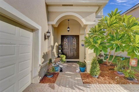 Villa ou maison à vendre à Pembroke Pines, Floride: 5 chambres, 207.26 m2 № 1380038 - photo 12