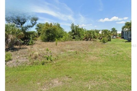 Terreno en venta en Port Charlotte, Florida № 1425417 - foto 2