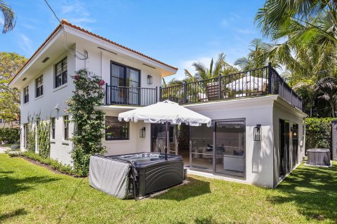 Villa ou maison à louer à West Palm Beach, Floride: 3 chambres, 199.28 m2 № 837645 - photo 4