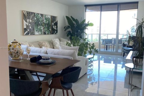 Condo in Aventura, Florida, 2 bedrooms  № 1321380 - photo 2