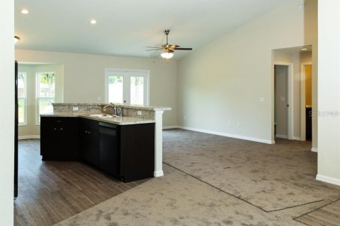 House in Ocala, Florida 3 bedrooms, 162.76 sq.m. № 753700 - photo 12