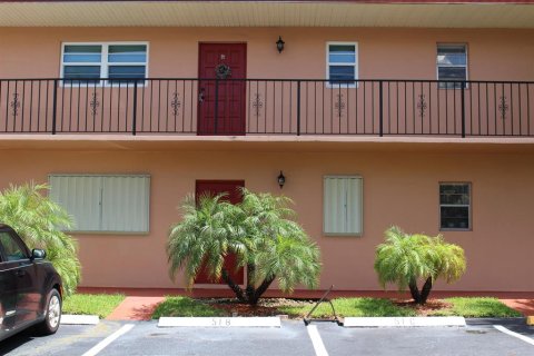 Condo in Stuart, Florida, 2 bedrooms  № 607137 - photo 15