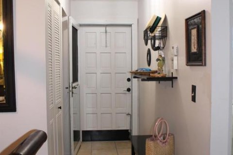 Condominio en venta en Stuart, Florida, 2 dormitorios, 76.09 m2 № 607137 - foto 16