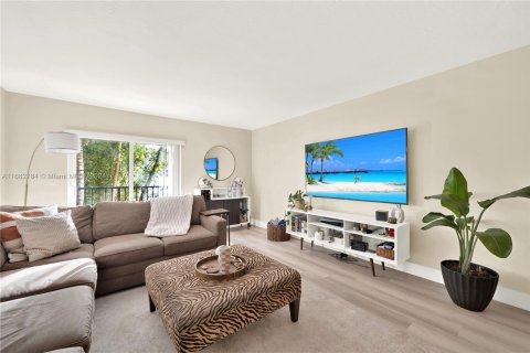 Condominio en venta en Coral Gables, Florida, 2 dormitorios, 113.15 m2 № 1418349 - foto 11