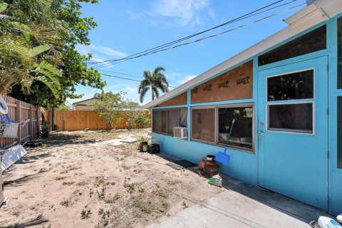 House in Jupiter, Florida 3 bedrooms, 89.19 sq.m. № 1187331 - photo 2