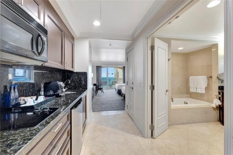 Condo in Fort Lauderdale, Florida, 1 bedroom  № 1187315 - photo 2