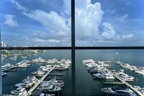 Condo in Miami Beach, Florida, 1 bedroom  № 1328529 - photo 4