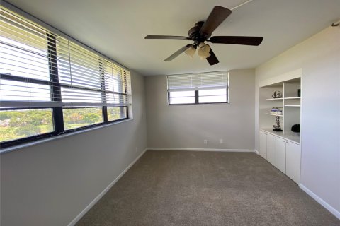 Condo in Deerfield Beach, Florida, 3 bedrooms  № 1160518 - photo 21