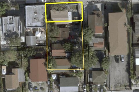 Commercial property in Miami, Florida 57.6 sq.m. № 1102907 - photo 1