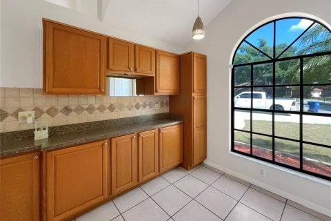 Casa en venta en Lutz, Florida, 3 dormitorios, 168.15 m2 № 1156718 - foto 11