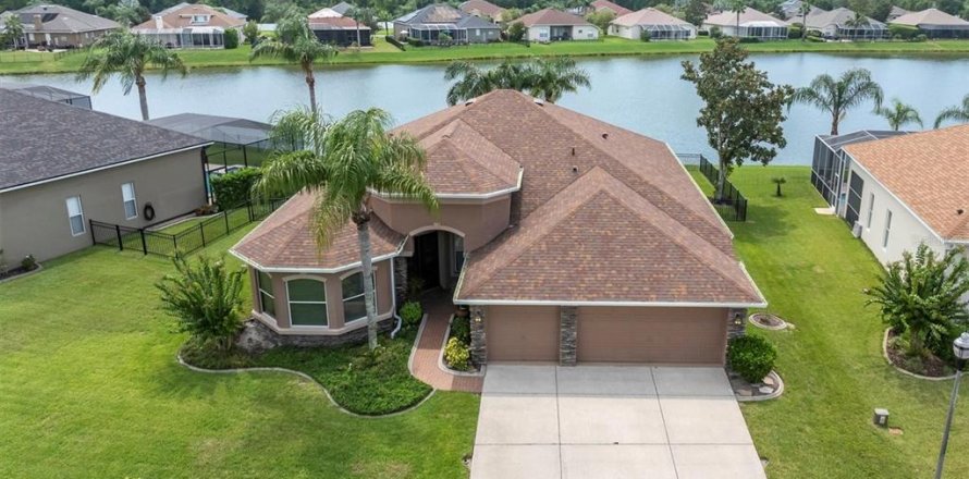 Villa ou maison à New Port Richey, Floride 4 chambres, 248.14 m2 № 1314077