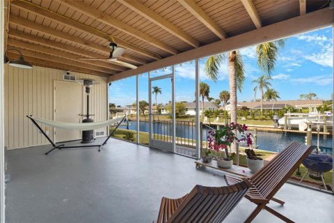 Duplex à vendre à Punta Gorda, Floride: 2 chambres, 102.66 m2 № 969071 - photo 19
