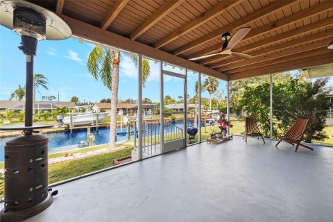 Duplex à vendre à Punta Gorda, Floride: 2 chambres, 102.66 m2 № 969071 - photo 17