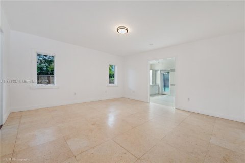 Villa ou maison à vendre à Pinecrest, Floride: 3 chambres, 275.73 m2 № 1101008 - photo 14
