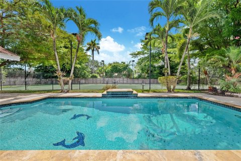 Villa ou maison à vendre à Pinecrest, Floride: 3 chambres, 275.73 m2 № 1101008 - photo 4
