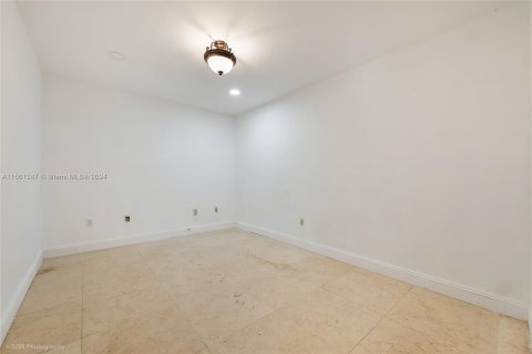 Casa en venta en Pinecrest, Florida, 3 dormitorios, 275.73 m2 № 1101008 - foto 9