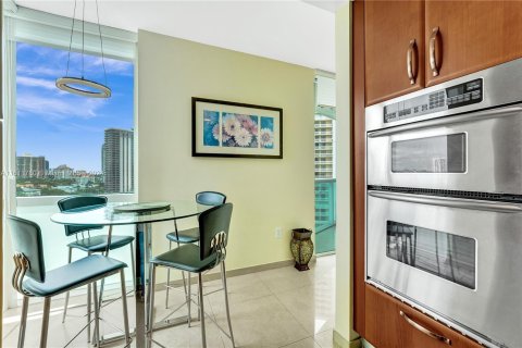 Condo in Aventura, Florida, 3 bedrooms  № 1236465 - photo 7