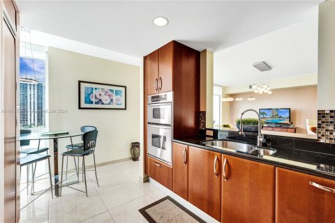 Condo in Aventura, Florida, 3 bedrooms  № 1236465 - photo 8