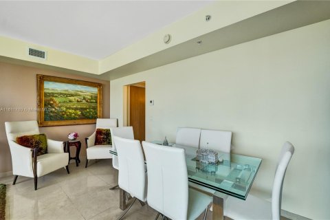 Condo in Aventura, Florida, 3 bedrooms  № 1236465 - photo 18